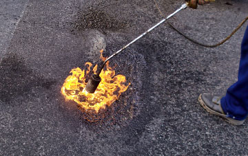 Groesffordd flat roofing repairs